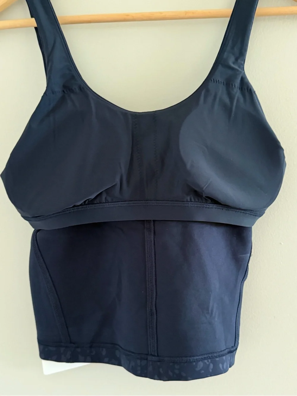NWT Lululemon Glow Up Tank Womens Size 6 Navy Leopard Print Shelf Bra Top Gym